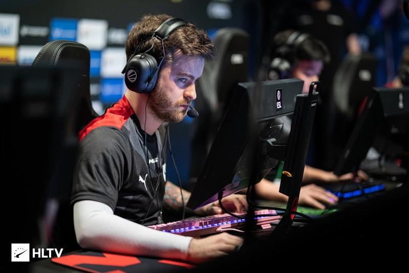 NBK comentó sobre su salida de la composición principal de MOUZ