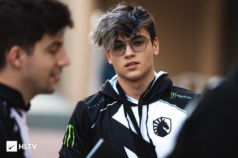 Twistzzzz revealed his plans to play for a European team Twistzzzz revealed his plans to play for a European team