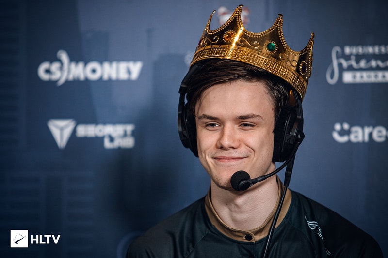 NIP amplió su contrato con REZ por otros cuatro años