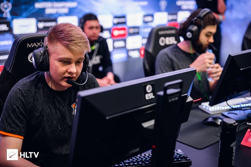 Virtus.pro wygrał Pinnacle Fall Series 1 i zdobył miejsce w LAN Sweet LAN Virtus.pro wygrał Pinnacle Fall Series 1 i zdobył miejsce w LAN Sweet LAN