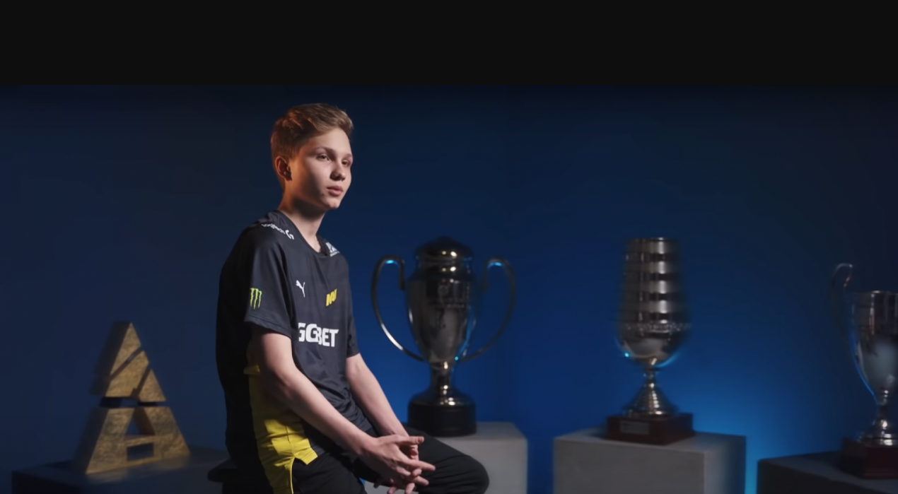 M0NESY puede pasar a uno de los equipos europeos