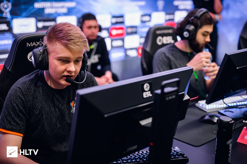 Virtus.pro ganó Pinnacle Fall Series 1 y obtuvo un lugar en LAN Sweet LAN