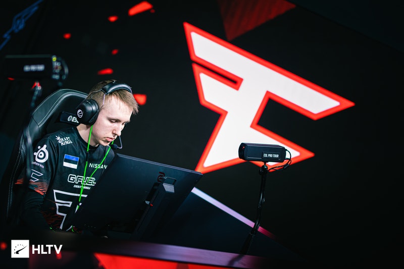 FaZe eliminó a NAVI de los playoffs de la ESL Pro League